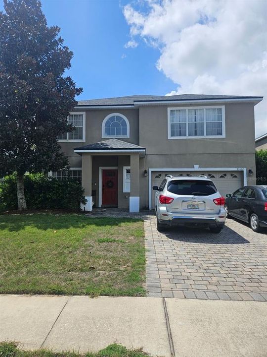 Recently Sold: $435,000 (4 beds, 2 baths, 2656 Square Feet)