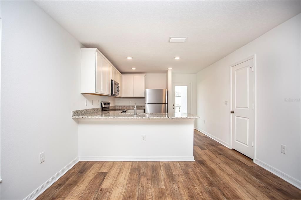 Recently Rented: $1,695 (3 beds, 2 baths, 1284 Square Feet)