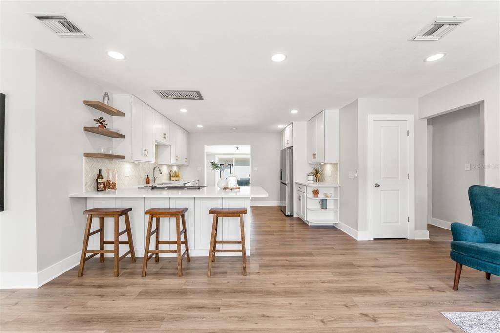 Recently Sold: $599,000 (3 beds, 2 baths, 1652 Square Feet)