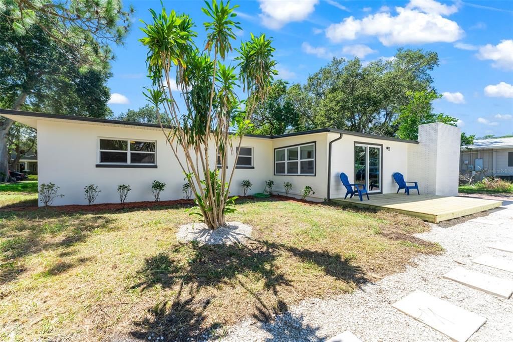 Recently Sold: $599,000 (3 beds, 2 baths, 1652 Square Feet)