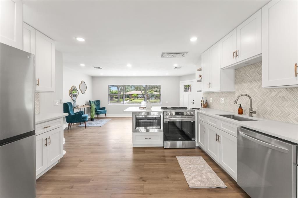 Recently Sold: $599,000 (3 beds, 2 baths, 1652 Square Feet)