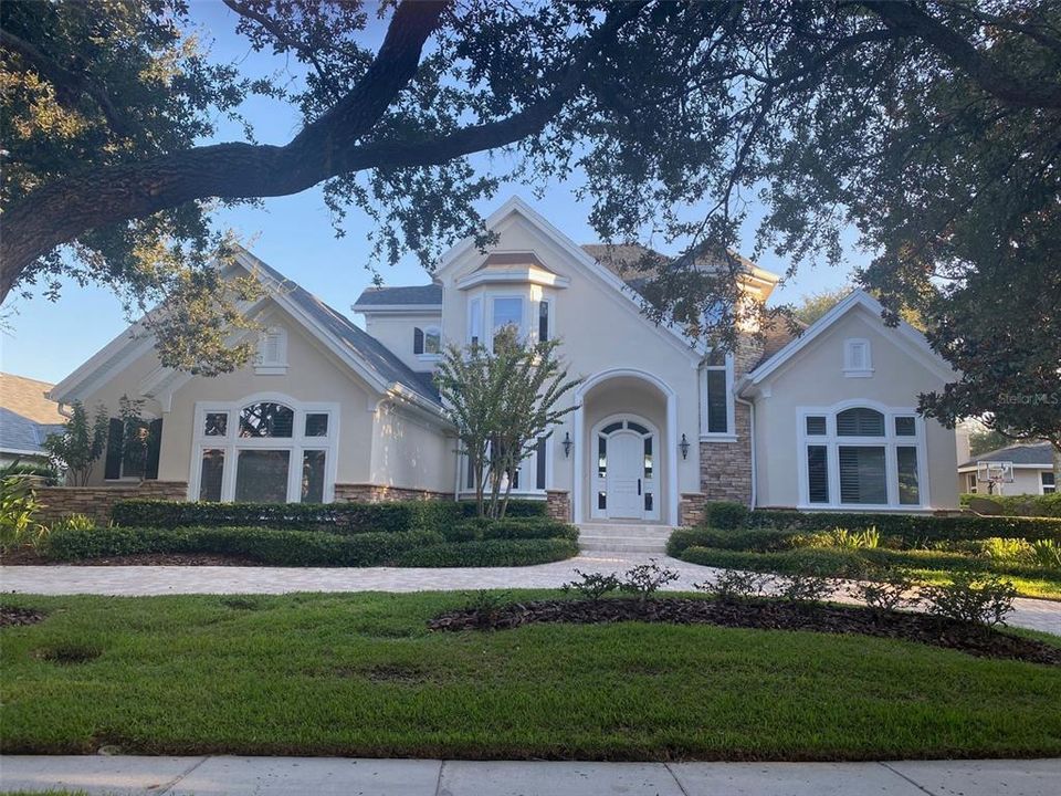 Recently Sold: $2,589,000 (4 beds, 4 baths, 4637 Square Feet)