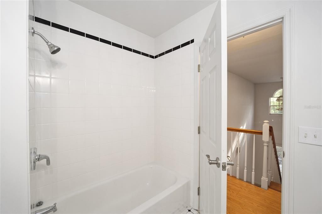 Upstairs Guest Bathroom - Tiled Shower Enclosure