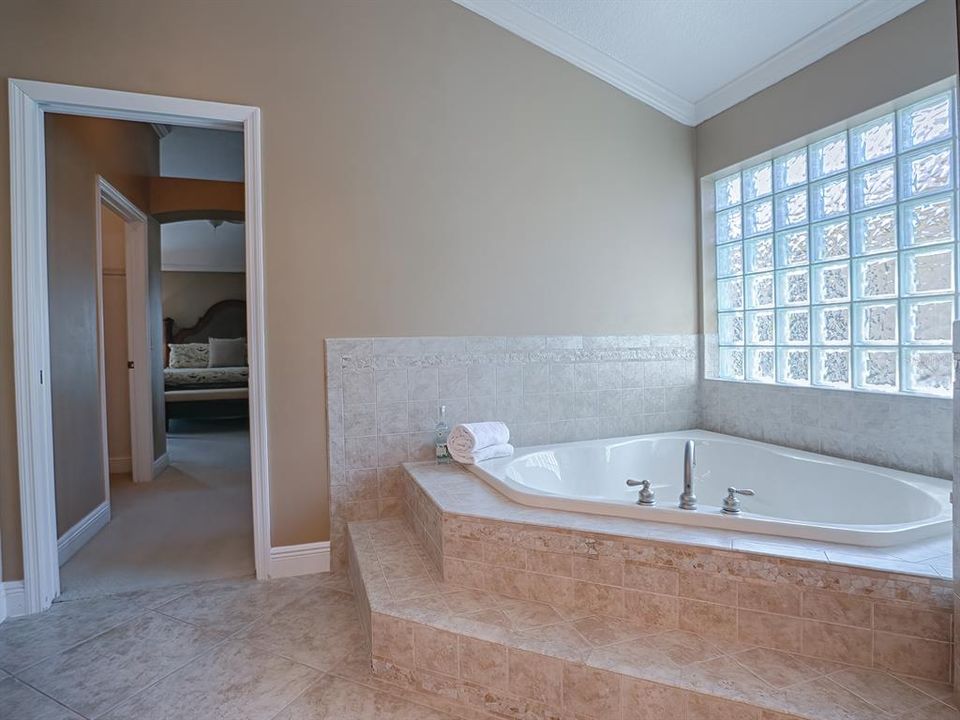 Недавно продано: $995,000 (3 спален, 2 ванн, 2450 Квадратных фут)