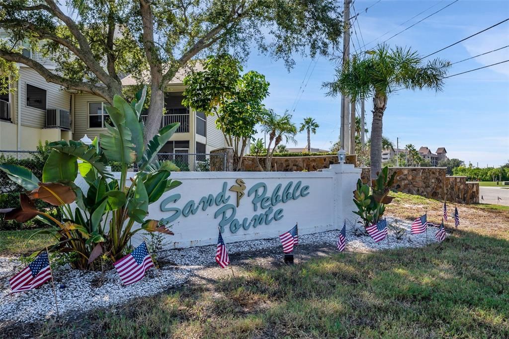 Recently Sold: $349,000 (2 beds, 2 baths, 1025 Square Feet)