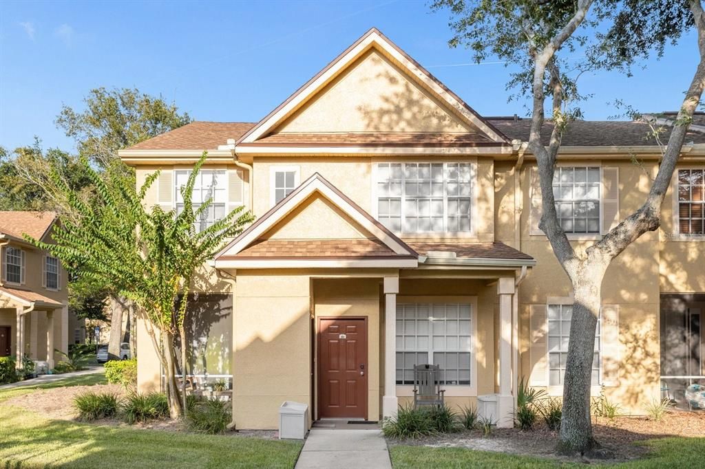 Recently Sold: $205,000 (1 beds, 1 baths, 826 Square Feet)