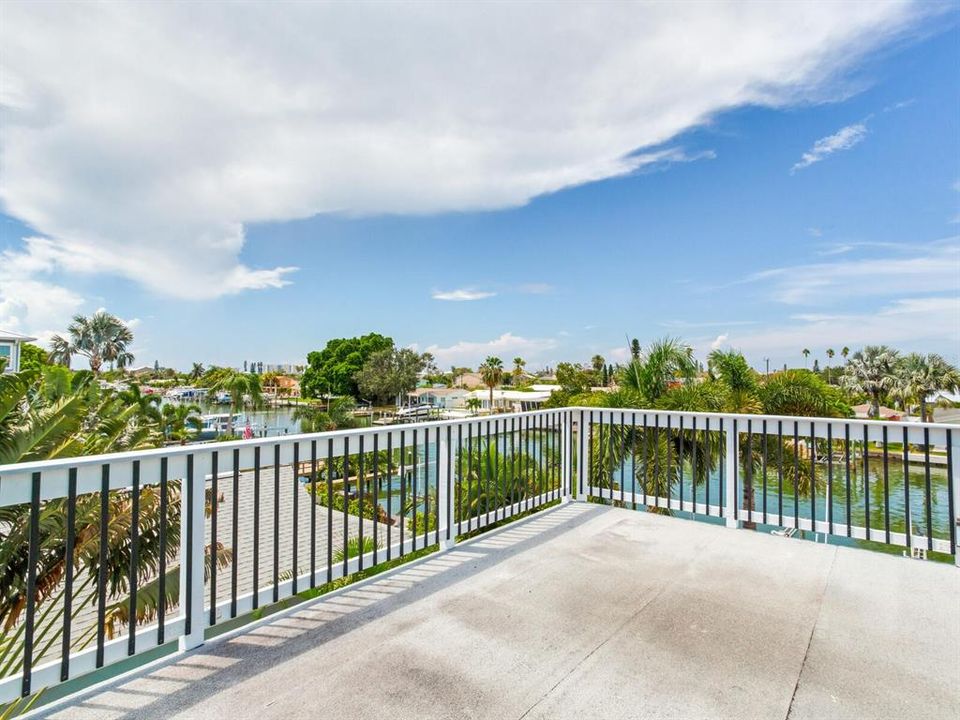 Active With Contract: $1,649,000 (4 beds, 2 baths, 2666 Square Feet)