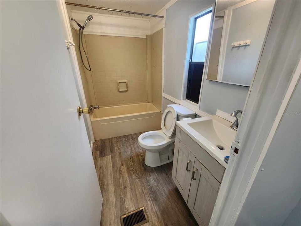 Недавно арендовано: $1,400 (3 спален, 2 ванн, 910 Квадратных фут)