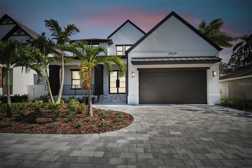 Recently Sold: $2,495,000 (4 beds, 4 baths, 4454 Square Feet)