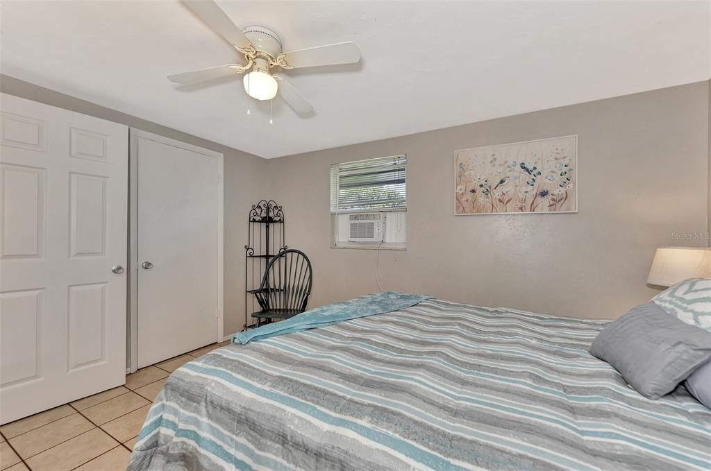 Recently Rented: $1,450 (1 beds, 1 baths, 500 Square Feet)