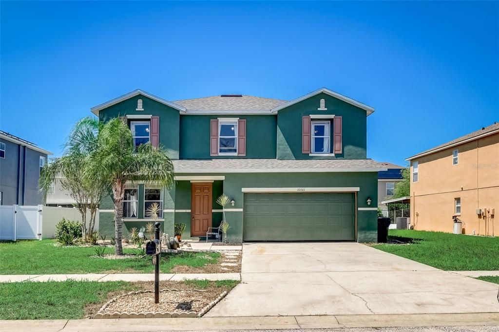 Recently Sold: $428,000 (4 beds, 2 baths, 2879 Square Feet)