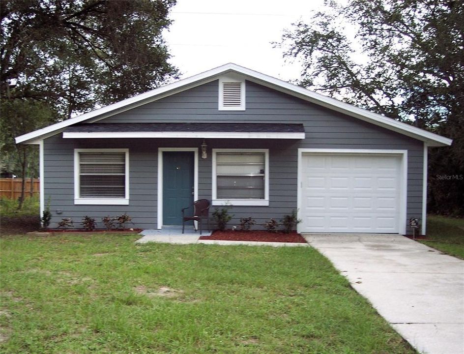 For Sale: $254,900 (3 beds, 1 baths, 1072 Square Feet)