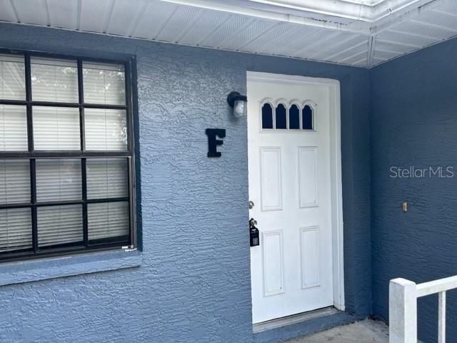 Recently Rented: $975 (2 beds, 1 baths, 828 Square Feet)