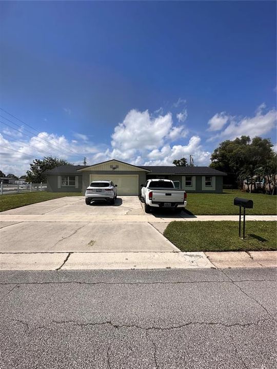 Recently Sold: $350,000 (4 beds, 3 baths, 2159 Square Feet)