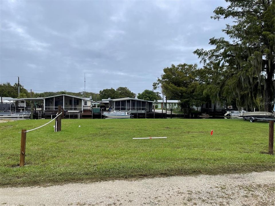 待售: $220,000 (0.10 acres)