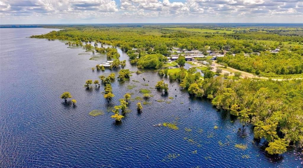 待售: $220,000 (0.10 acres)