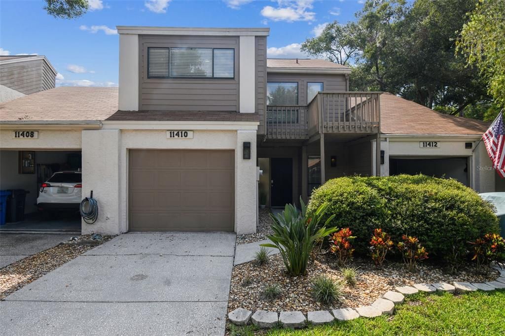 Recently Sold: $309,000 (2 beds, 2 baths, 1407 Square Feet)