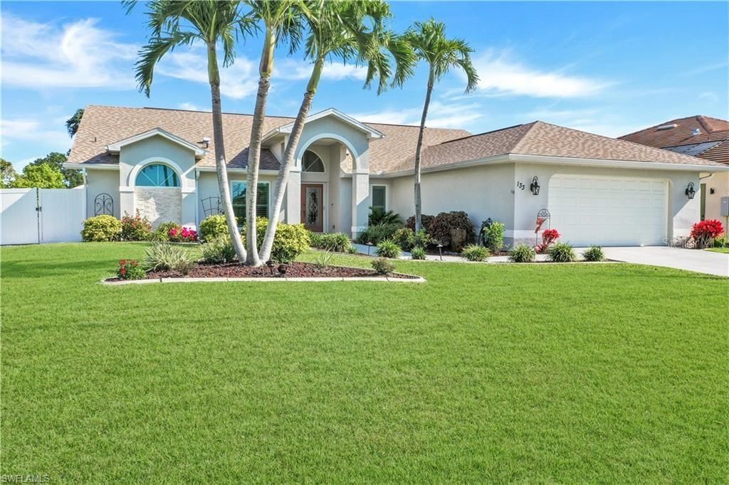 Recently Sold: $750,000 (3 beds, 3 baths, 2214 Square Feet)