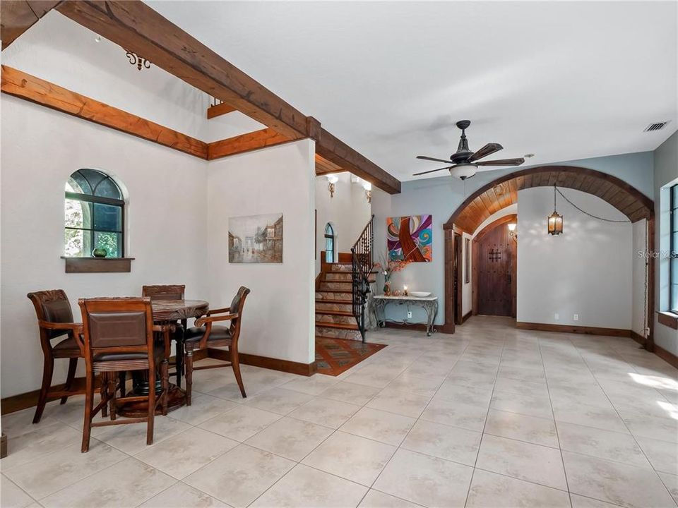 Living room and dinette adjoining kitchen