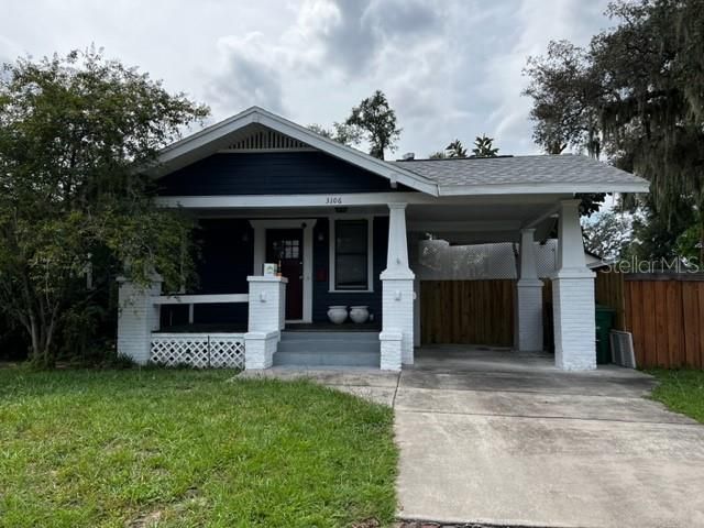 Recently Sold: $400,000 (2 beds, 2 baths, 968 Square Feet)