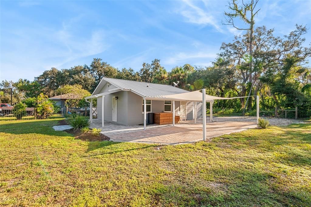 Recently Sold: $159,900 (0 beds, 1 baths, 576 Square Feet)