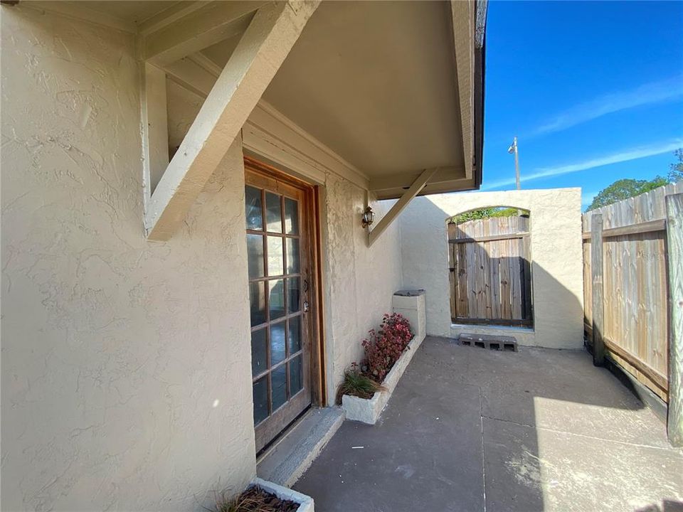 Recently Rented: $985 (1 beds, 1 baths, 462 Square Feet)