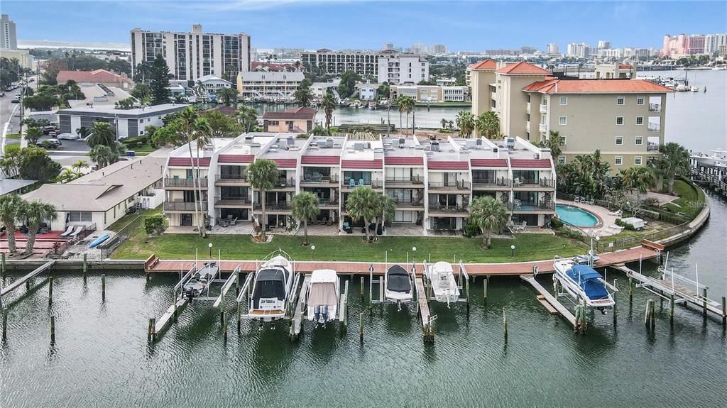 Vendido Recientemente: $999,900 (3 camas, 4 baños, 1930 Pies cuadrados)