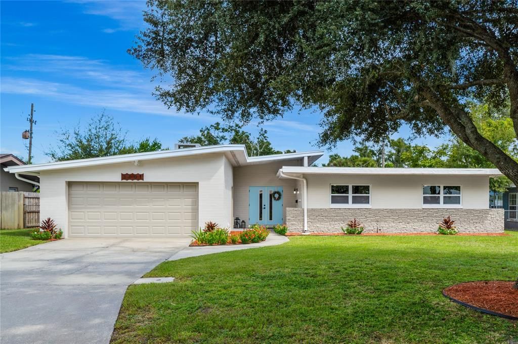 Mid-Century Modern in College Park
