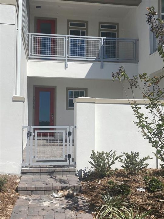 Recently Sold: $354,000 (2 beds, 2 baths, 1650 Square Feet)