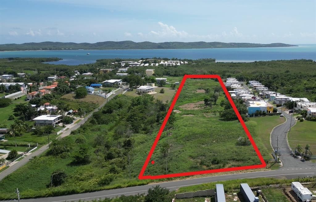 For Sale: $795,000 (6.50 acres)