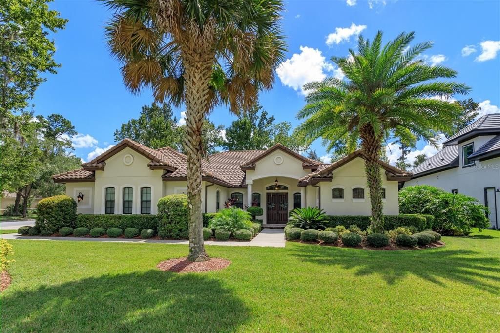 Stunning custom home  built in 2012 in Lake Forest