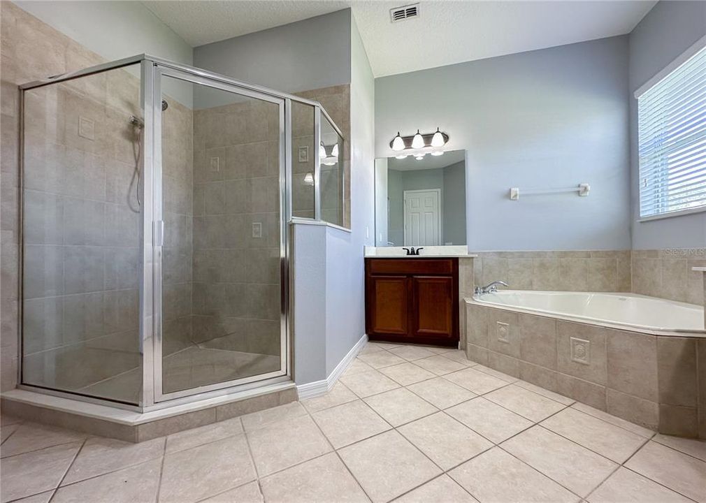 最近租的: $4,200 (4 贝兹, 3 浴室, 2944 平方英尺)