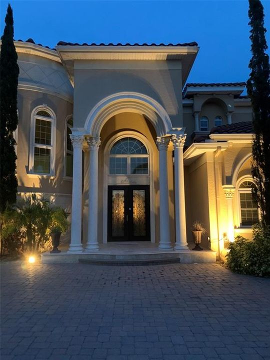 Recently Sold: $3,600,000 (4 beds, 4 baths, 6813 Square Feet)