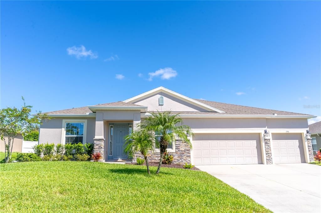 Recently Sold: $585,000 (4 beds, 3 baths, 3051 Square Feet)