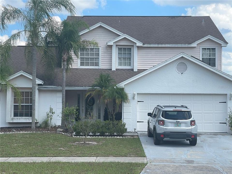 Recently Sold: $369,900 (4 beds, 2 baths, 2216 Square Feet)