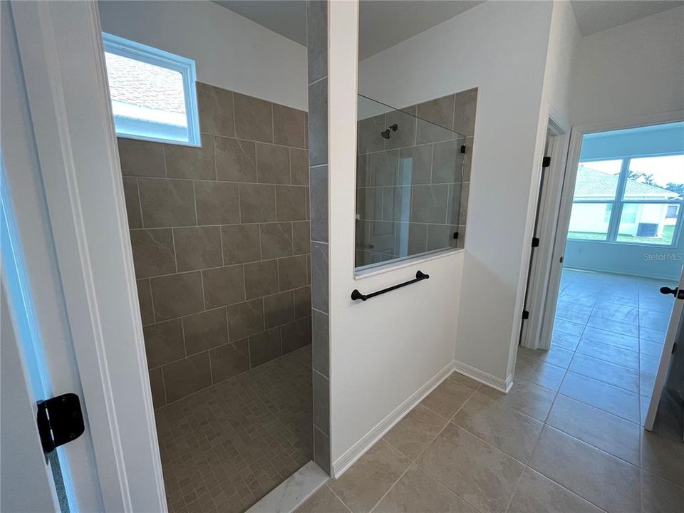 Active With Contract: $345,900 (2 beds, 2 baths, 1698 Square Feet)