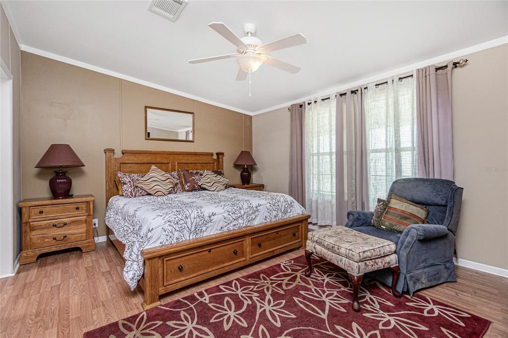 Activo con contrato: $199,900 (3 camas, 2 baños, 1512 Pies cuadrados)