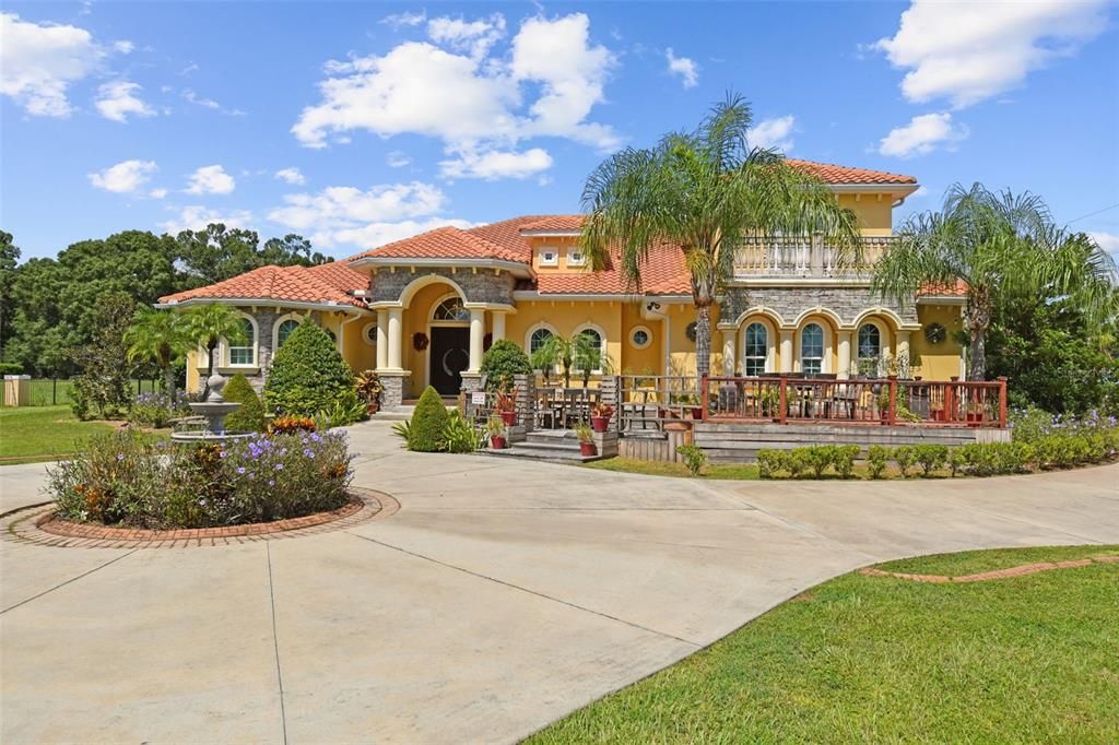 Recently Sold: $1,050,000 (5 beds, 5 baths, 5148 Square Feet)