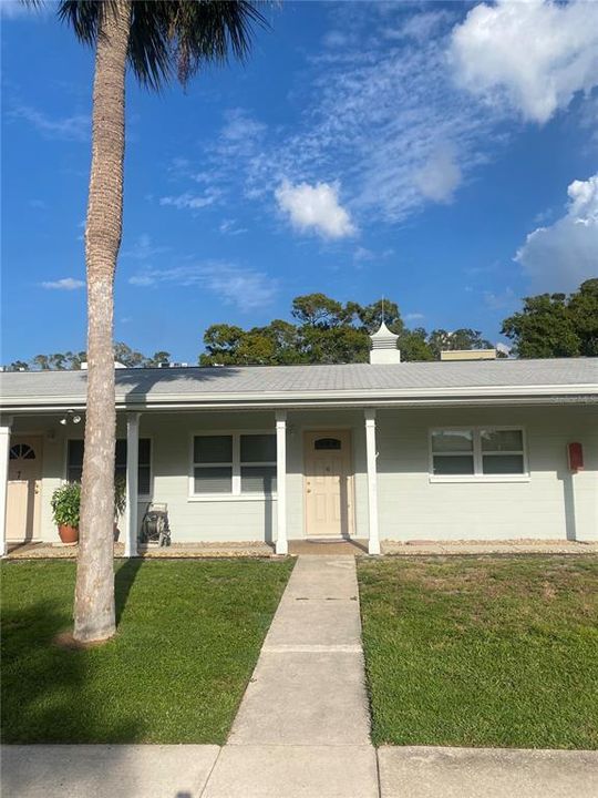 Recently Sold: $153,000 (2 beds, 1 baths, 805 Square Feet)