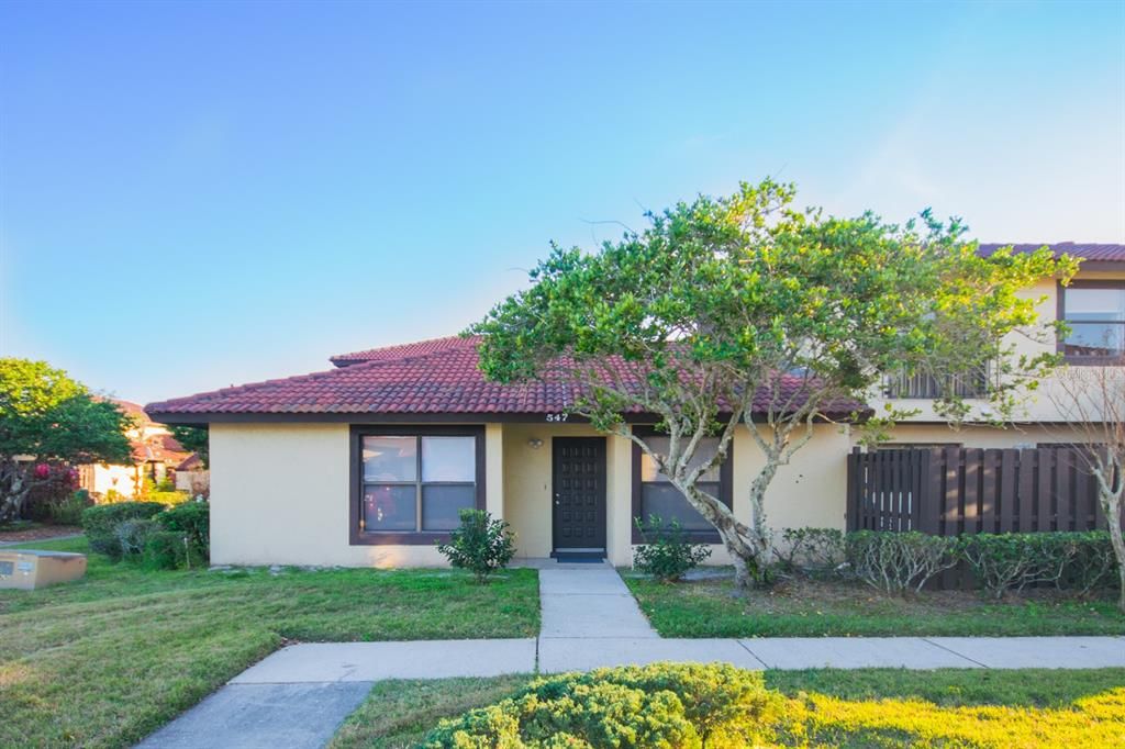 Recently Rented: $1,600 (2 beds, 2 baths, 1038 Square Feet)
