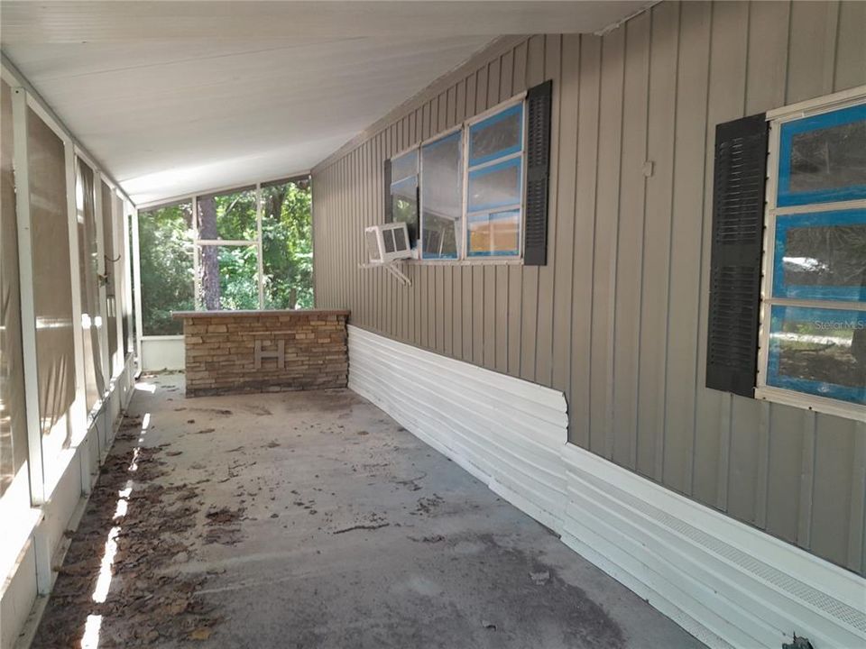 Porch, partially screened