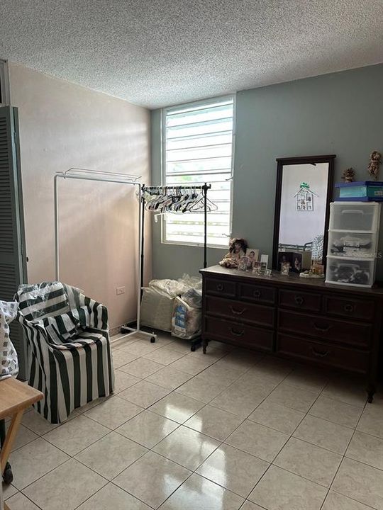 Vendido Recientemente: $175,000 (4 camas, 2 baños, 0 Pies cuadrados)