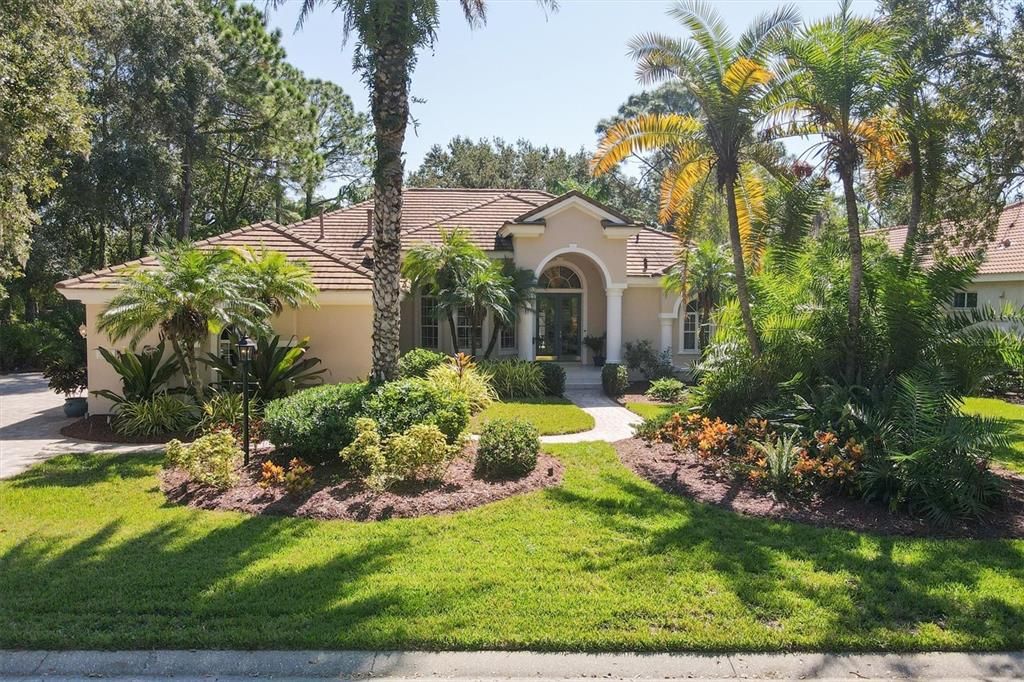 Recently Sold: $1,275,000 (4 beds, 3 baths, 3106 Square Feet)