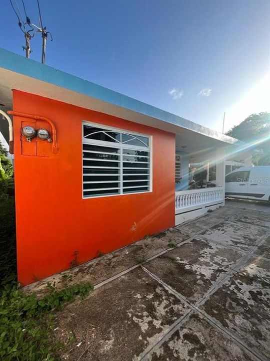 Vendido Recientemente: $78,000 (3 camas, 1 baños, 985 Pies cuadrados)