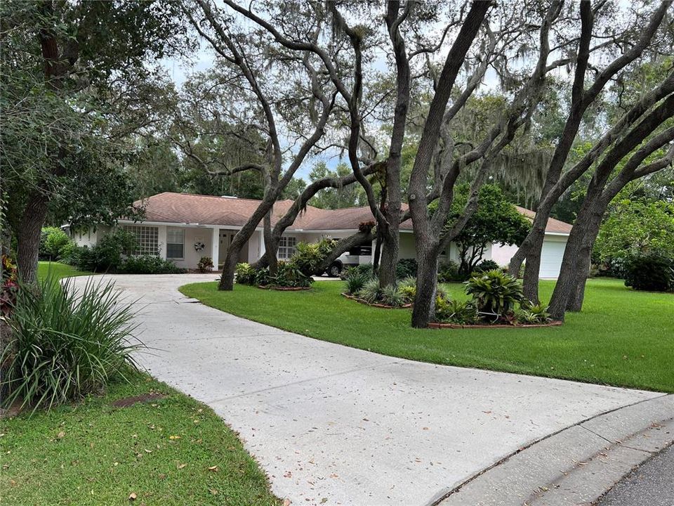 Недавно продано: $700,000 (3 спален, 2 ванн, 2243 Квадратных фут)