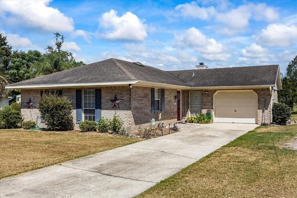 Recently Sold: $259,900 (2 beds, 2 baths, 1510 Square Feet)