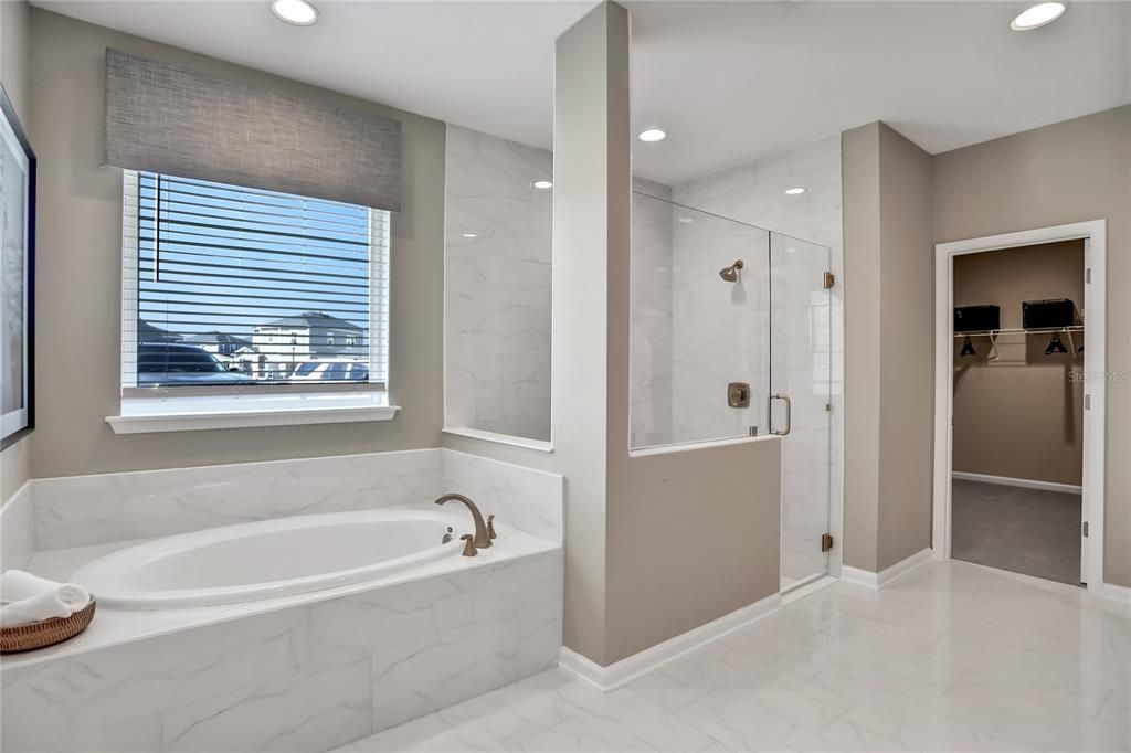 最近售出: $750,000 (5 贝兹, 4 浴室, 3285 平方英尺)