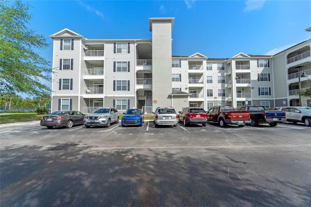 Recently Sold: $255,000 (3 beds, 2 baths, 1269 Square Feet)