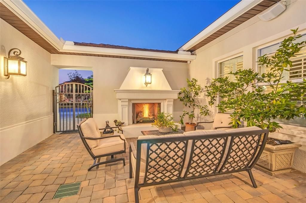 Recently Sold: $1,999,999 (4 beds, 5 baths, 4056 Square Feet)