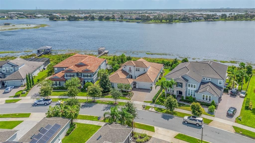 Recently Sold: $1,999,999 (4 beds, 5 baths, 4056 Square Feet)